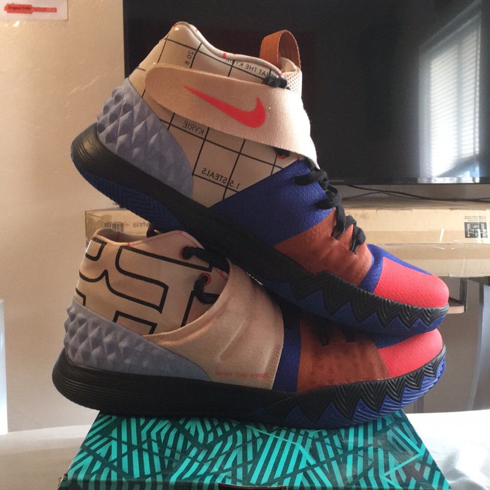 Nike Kyrie Hybrid “What The Kyrie”